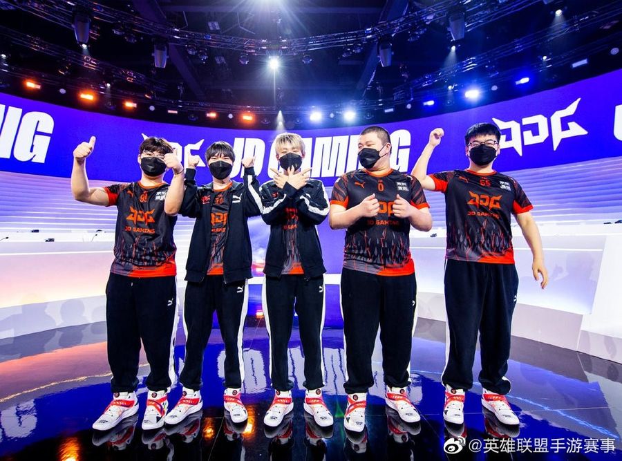 JDG during Icons Global Championship matches yesterday