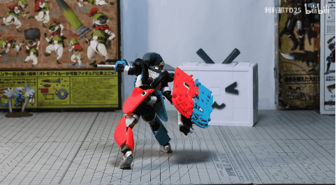 A gif taken from the video shows Link performing the iconic Ultra Element Discharge with the “Switch Charge Blade”