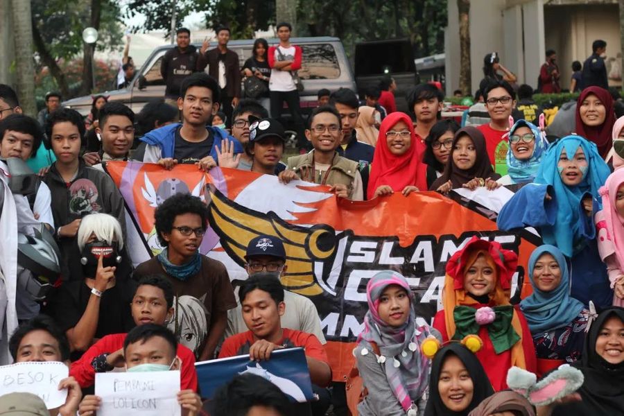 A photo of the Islamic Otaku Community (IOC), an online community of Muslim anime enthusiasts.