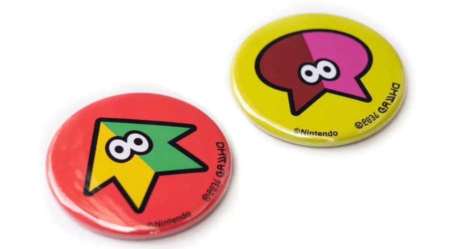 Pinback buttons giving away