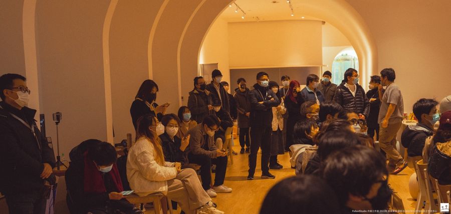 Players waiting for the event to kick off exuberantly