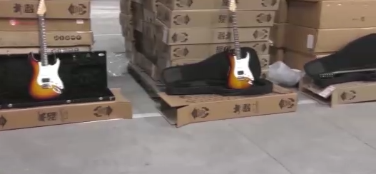 The uncovered guitars