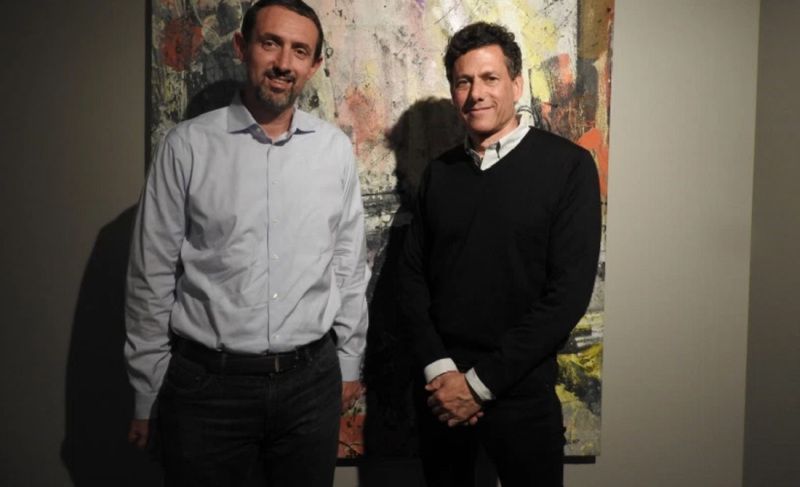 David Ismailer (Left)