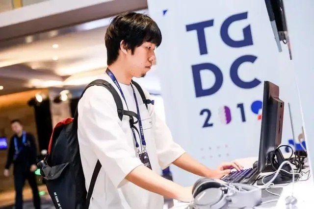 A photo of LoveChoice’s indie developer Yaheng