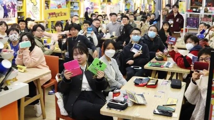 At the event organized by YYS, players exhibited their 3DS consoles.
