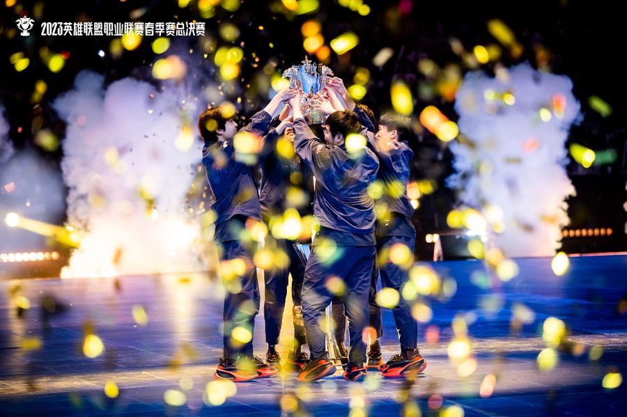 The celebration of JDG after winning the LPL 2023 Spring Split Championship