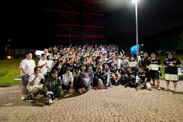 Group Photo Slogan: "Seventh this year, first next year"