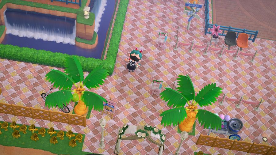 A screenshot shows the bride waving toward me.